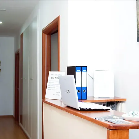 The Night בית הארחה 4*