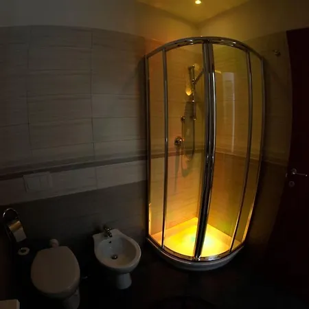 בית הארחה The Night