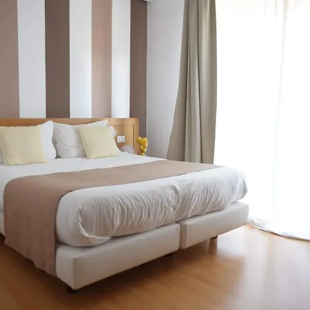 The Night 4* סורנטו