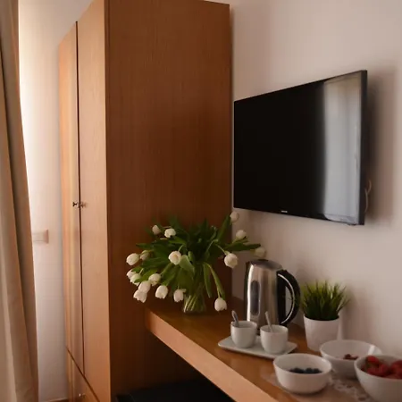 בית הארחה The Night סורנטו